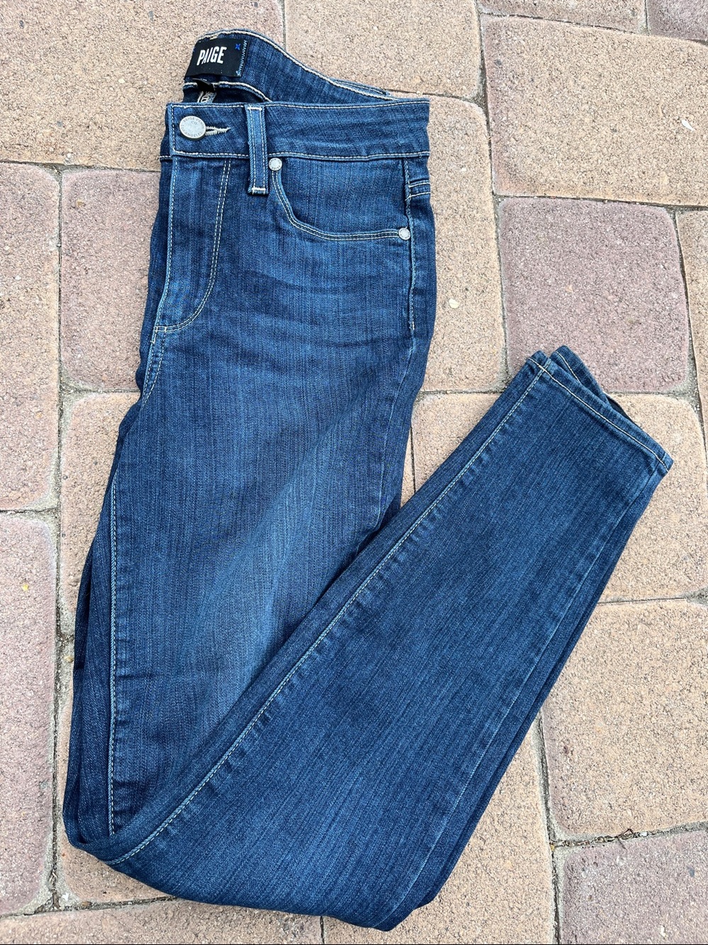 PAIGE woman’s Indigo Blue Denim Jeans Contrast Stitching  
Made in USA 
SZ 26
